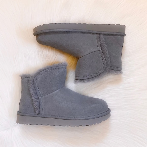 UGG Women’s Classic Mini Fluff High-Low Geyser Boots - Picture 2 of 7